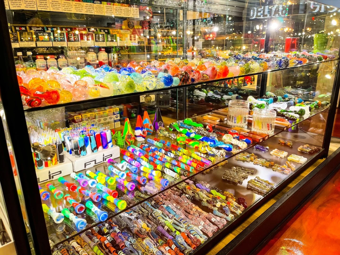 Stand in the joint with smoke products